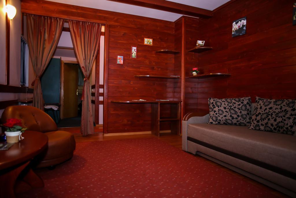 Hotel Silva Vatra Dornei Exterior photo